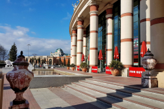 Five Guys at Trafford Centre closed due to coronavirus