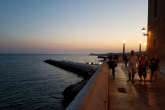 Sitges-night-walk