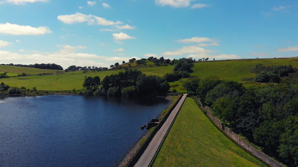 Photo of Earnsdale Reservoir in Blackburn with Darwen