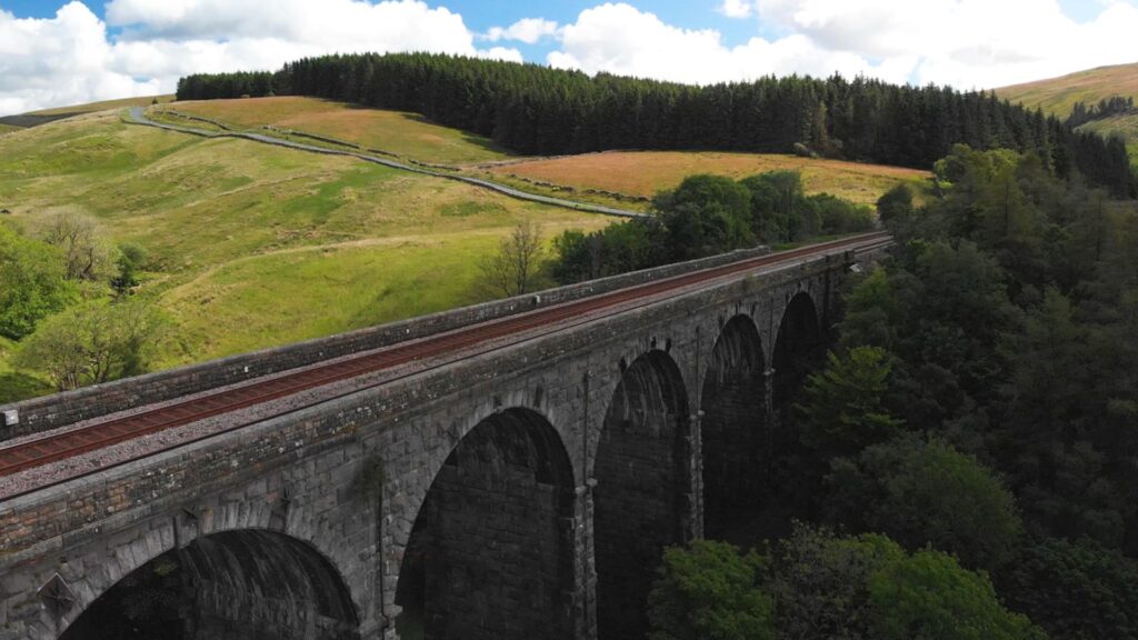 Landscape photo of Dent Head Viaduct in Cumbria, England